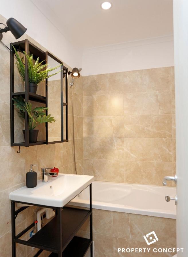 Apartment Avangarde Concept Rosu